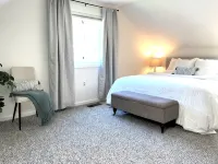White Mountain and Foliage Basecamp • 4Br Sleeps 8 • AC & Walk to Downtown - 民泊