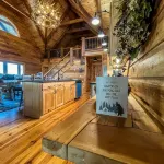 NEW Twin River Cabin - 3 Bedroom Lodge Cabin - Views Soquee River - Homestays