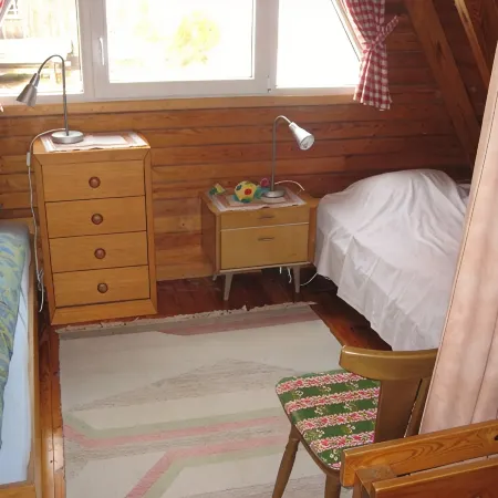 Wild house, cozy wooden house, 850 m² fenced for your dog.