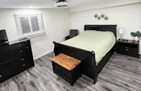 1 Bdrm Modern Oasis Near Everything. - 3 étoiles