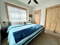 2 Kg Beds+ Walk to Ponds, Pool, Hot Tub&River. Short Drive to Rmnp & Winter Park - Wifi