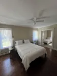 GREAT FOR FAMILIES! 3 MINUTE WALK TO MAIN STREET & 1 MILE FROM WINDHAM SKI MT. - بيت ضيافة