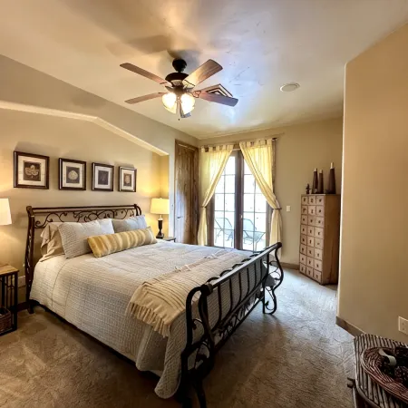 Torreon 1st Green Golf Course/Creek/ Family Friendly Nearly 4000 sq ft