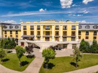 Hotel Golden Palace - Pools