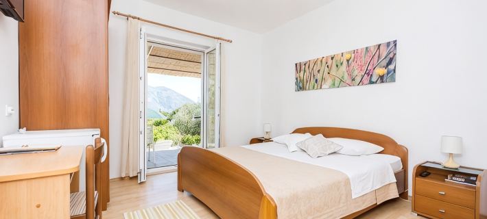 Apartments & Rooms Jokovic Hotels in Mlini