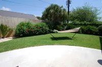Private<br>Resort-feel home with private pool spa gazebo, 2 min walk to beach - สระว่ายน้ำส่วนตัว