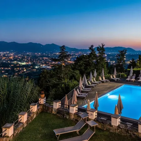 Tenuta Guinigi Antico Borgo di Matraia - Exclusive Holidays Apartments & Pool