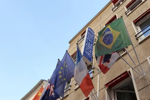 Auberge Internationale des Jeunes - Hostales