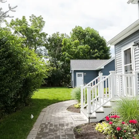 Blue Bay Dream w/ Seasonal Outdoor Jacuzzi, Cabana + Office