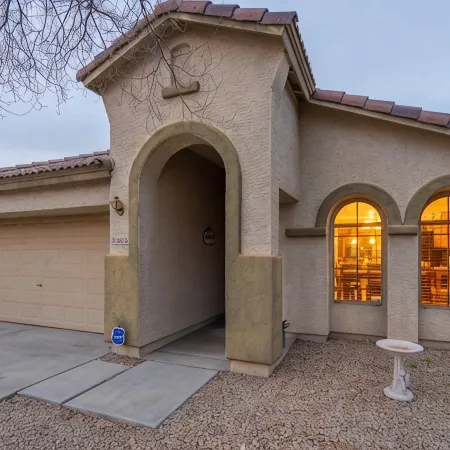 Tranquil Oasis! 3 Bdrm Home with No Fee Heated Pool- Hot Tub! Great Location!!