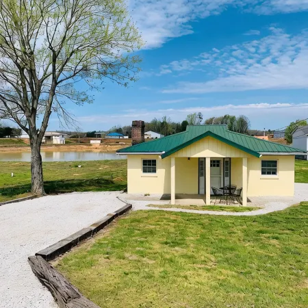Vacationers' Delight at Conley Bottom