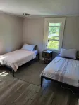 Charming Riverhead home with large outdoor patio & backyard  firepit -  Privatzimmer