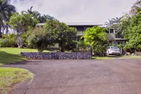 Fisher's Hana Bay Hale, Across from Hana Bay - 3 ดาว