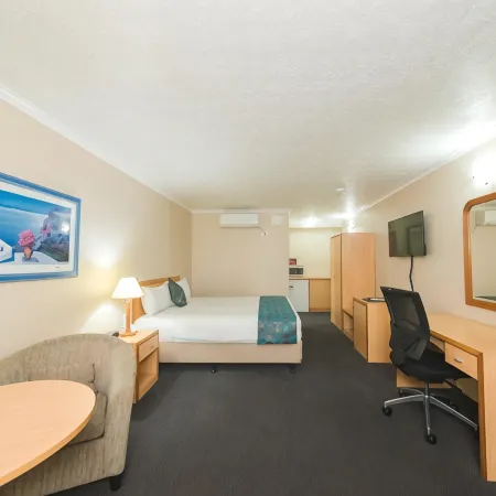 Harbour Sails Motor Inn