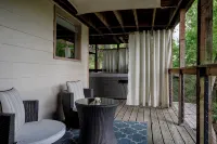 NAPA Suite • Hot Tub • Downtown • Original Art - 4-Sterne