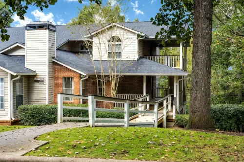 Clean Cozy 2 Bedroom Condo Nestled Near All Things Birmingham 280 Area - 4-Star