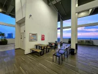 The Quartz Residence Melaka by GGM - Spor Salonu