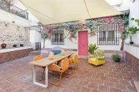 Pink Sparrow - piscina