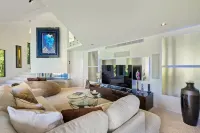 Fireplace Suite - Ocean Views & Beach Access - 5-Star