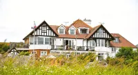 WAYFARERS REST      Amazing sea view!  Private estate on seafront. - Wifi