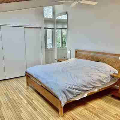 Montauk beach house, all amenities. Walk to town or beach. Rooms