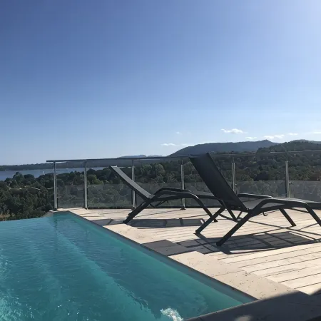 10mn beach, Standing Villa, top sea view, fiber internet, heated pool, jacuzzi