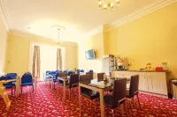 Edgerton Hotel - parking