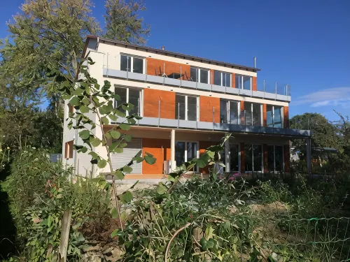 Direct lake with large south-west balcony (new building 2019) - 3つ星
