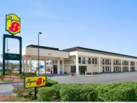 Super 8 by Wyndham Oxford