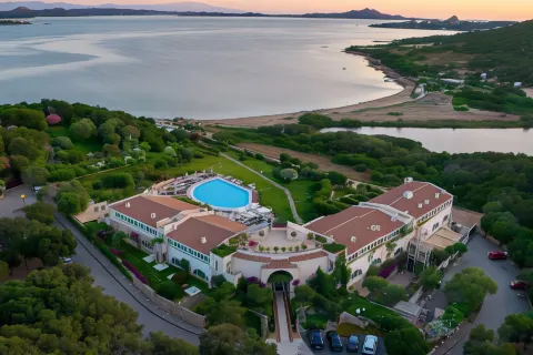 L'Ea Bianca Luxury Resort
