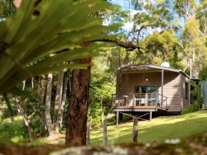 Whispering Valley Cottage Retreat