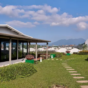 The Riviera Hotel Taipei Отели рядом с достопримечательностью «Ночной рынок «Шилинь»»