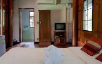 Ayodhara Village Hoteles en Nakhon Luang