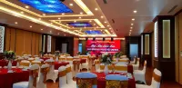 Tan Binh Hotel Отели в г. Донг Хой