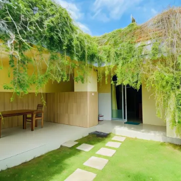Pandawa Beach Homestay Отели рядом с достопримечательностью «Пляж Пандава»