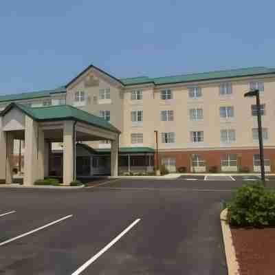 Comfort Inn & Suites Hotel Exterior