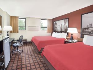 Super 8 by Wyndham Chicago IL