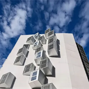 B&B Hotel Marseille Euromed Отели рядом с достопримечательностью «Дворец Лоншам»