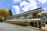 B&B Hotel Louveciennes Hotel di Bougival