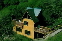 Alaska Adventure Cabins