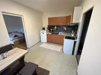 H@M Penzion Hotels in Жлутитсе