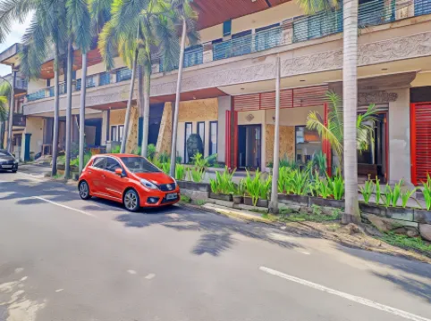 Hotel O Lestari Baru Syariah Near SMA Negeri 1 Salo