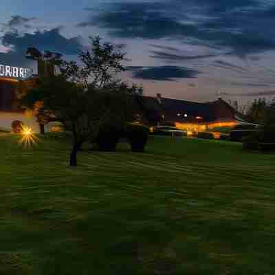 Logis Hostellerie d'Aussois Hotel Exterior