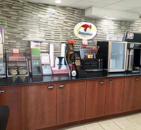 Super 8 by Wyndham Bradenton Sarasota Area