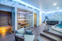 Le Palais Gallien Hôtel & Spa - Airport Shuttle