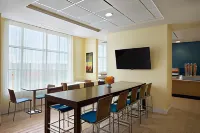 Days Inn & Suites by Wyndham Belmont