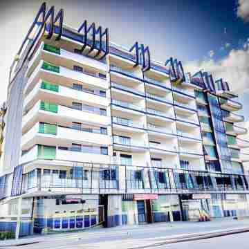 Eastwood Apartments Hotel Exterior