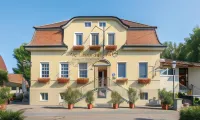 Gasthaus Schiff Hotels in der Nähe von Hesse Museum Gaienhofen