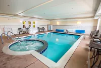 Comfort Suites - parking