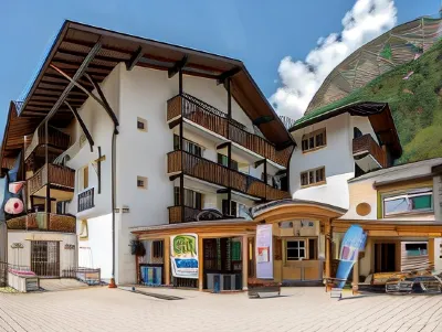 Albergo Panorama فنادق في Panchia